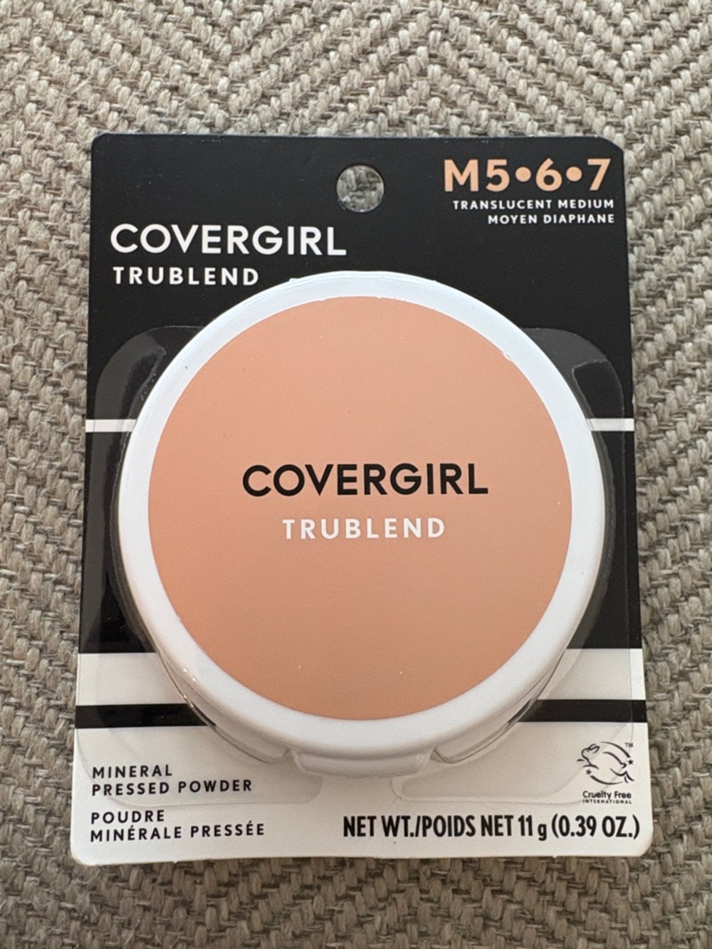 COVERGIRL TruBlend Mineral Pressed Powder - Translucent Medium M5•6•7